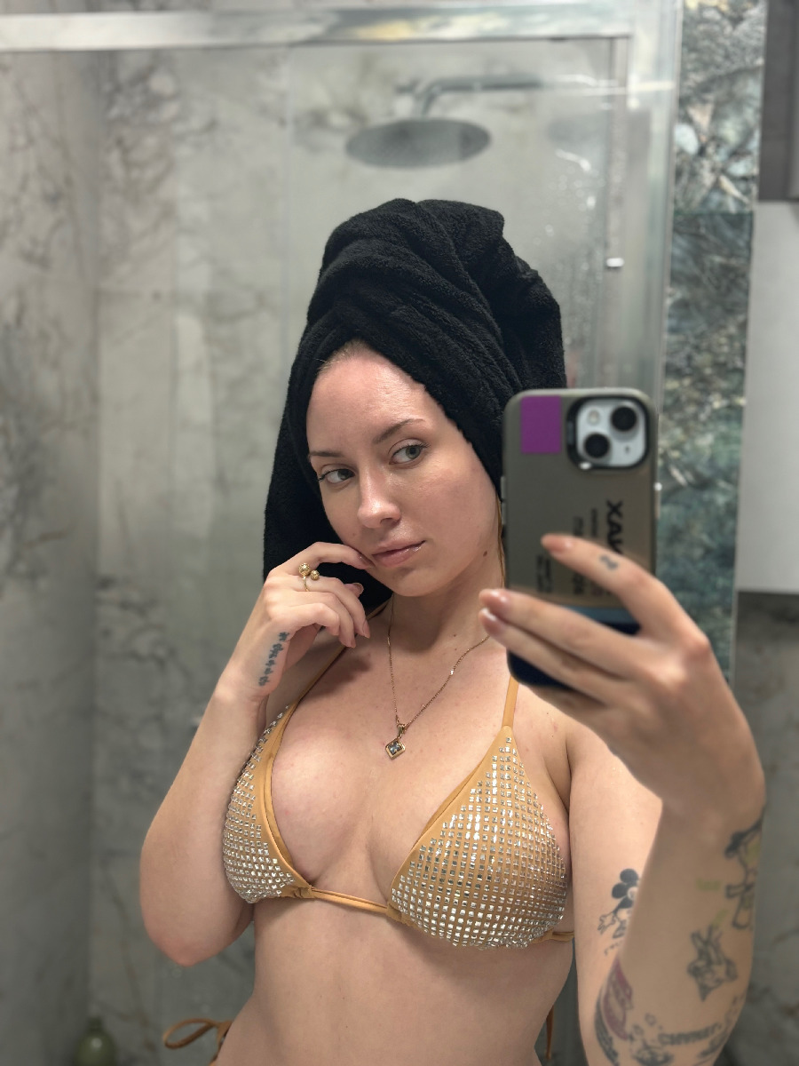 Nude girl KateV in Dresden