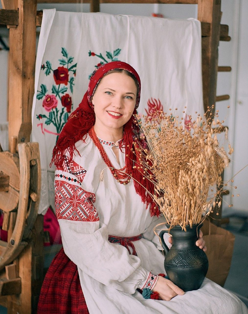 Women in Slavic costumes in Dresden