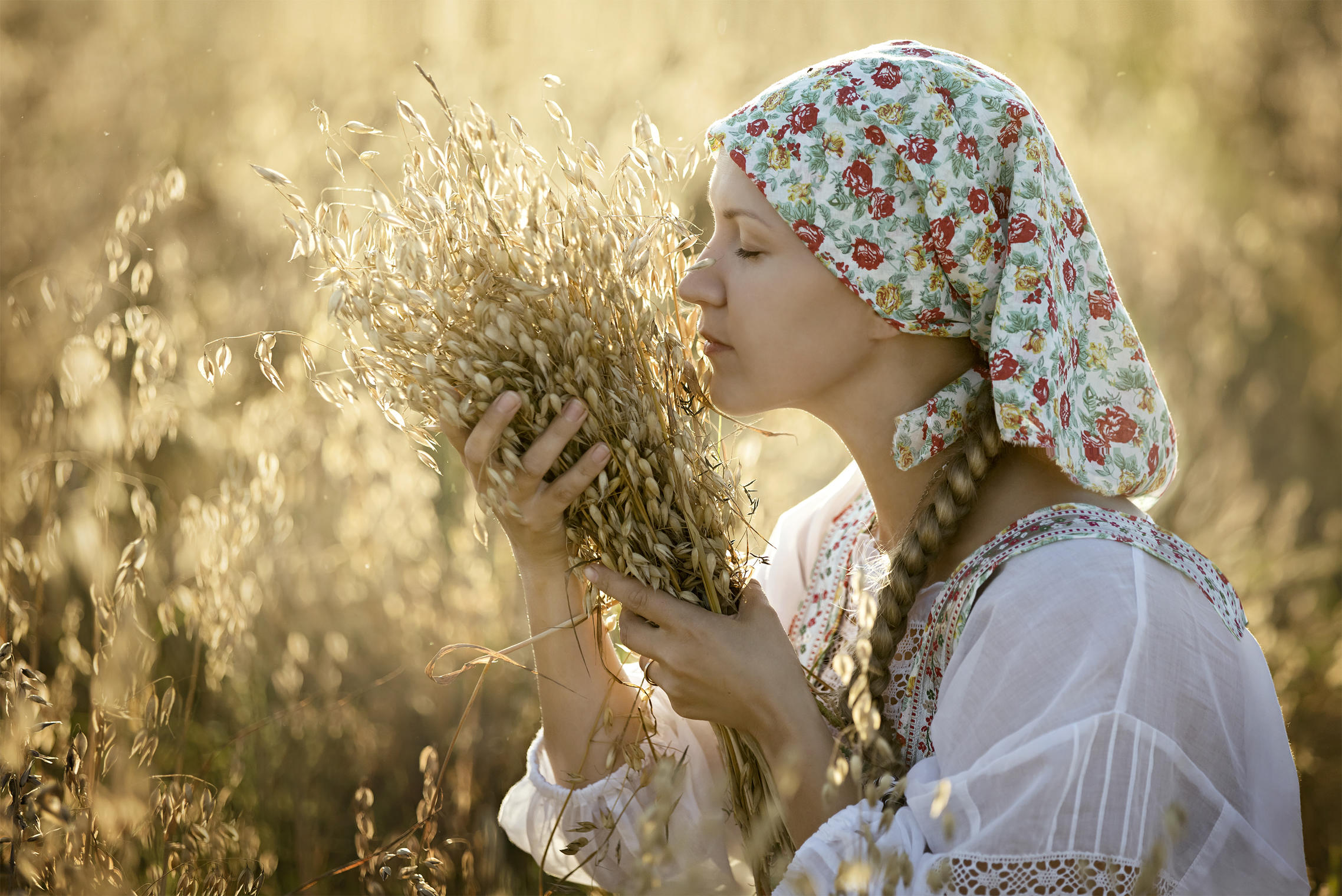 Photo Women in Slavic costumes in Dresden