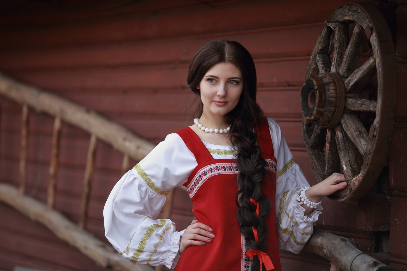 Girls in Slavic costumes in Dresden