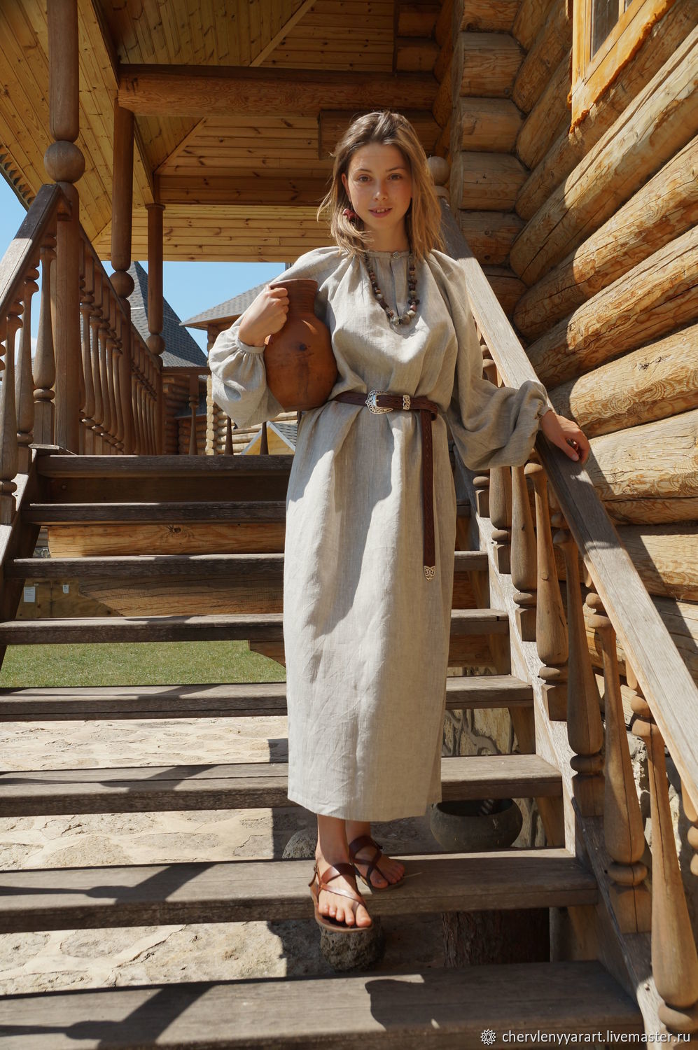 Girls in Slavic costumes in Dresden