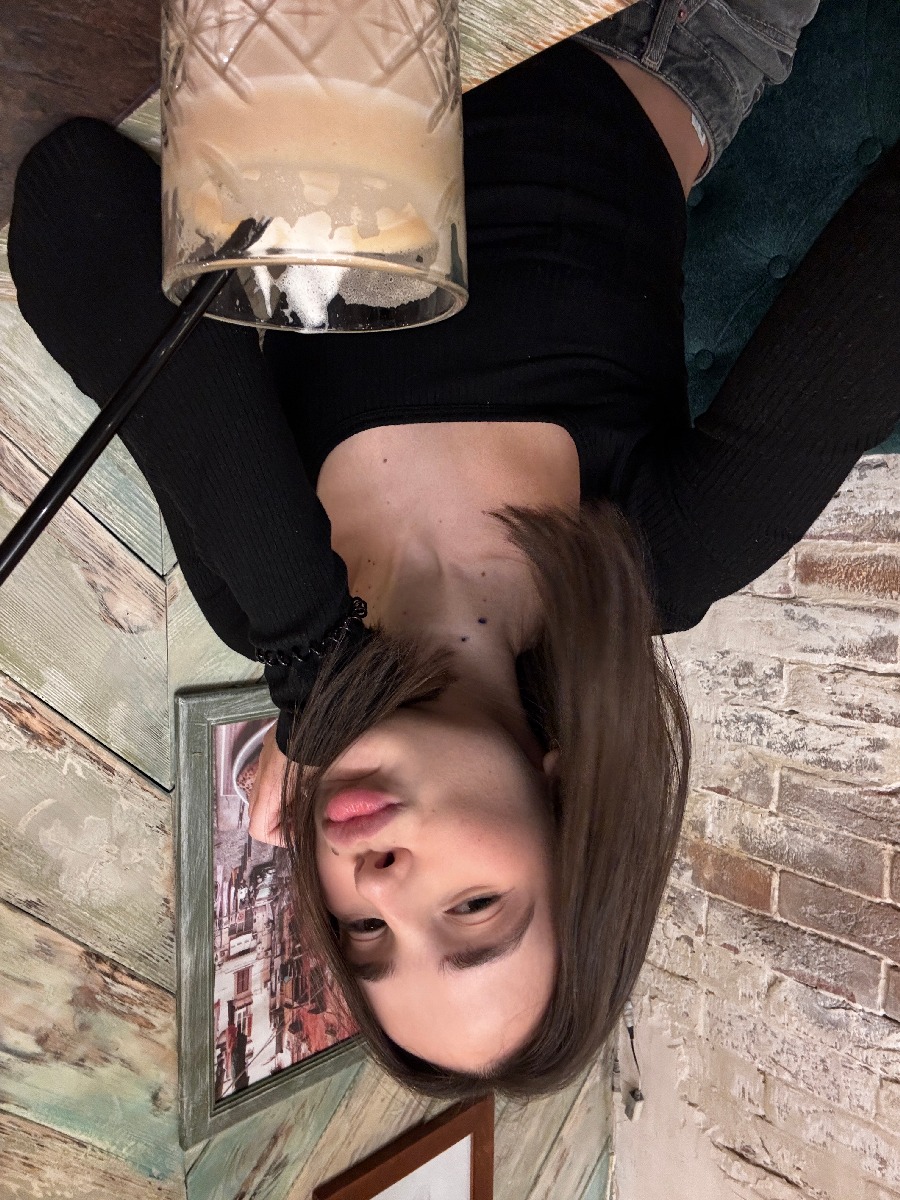 Fresh photos, fresh mood — Tina online in Dresden